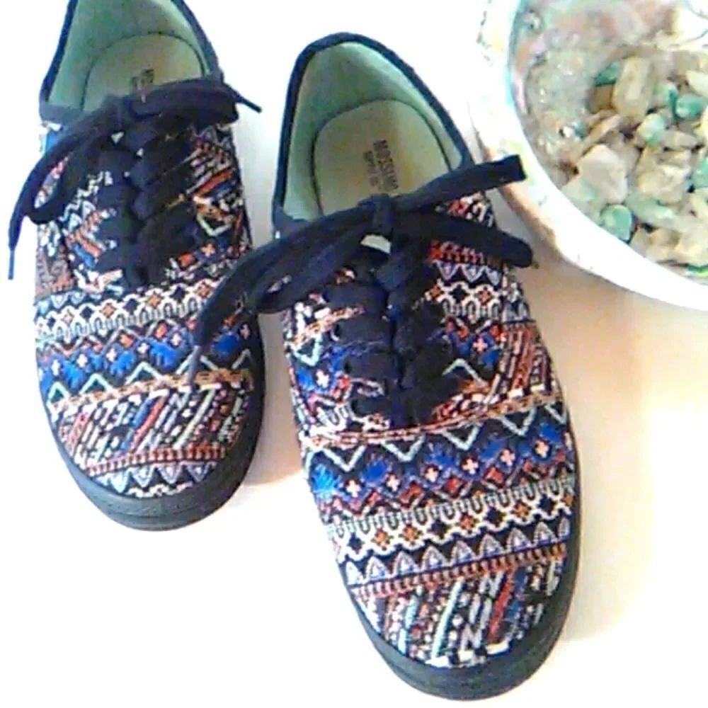 Mossimo Woven Sneaks 